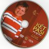 Két pasi - meg egy kicsi 1. évad 3-4 lemez DVD borító CD2 label Letöltése